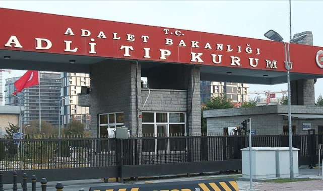 İstanbul'daki Adli Tıp Kurumunda otopsi ve cenaze işlemleri saat 00.00'a kadar sürecek