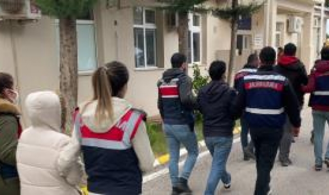 Mersin ve Gaziantep'te terör örgütü YPG/PKK operasyonunda 5 zanlı yakalandı