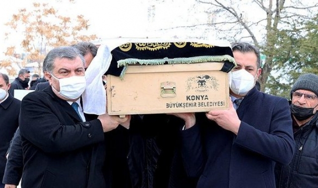 Sağlık Bakanı Koca'nın babaannesinin cenazesi, Konya'nın Kulu ilçesinde defnedildi