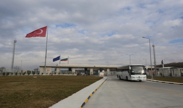 Türk vatandaşları yurda giriş yapmaya başladı