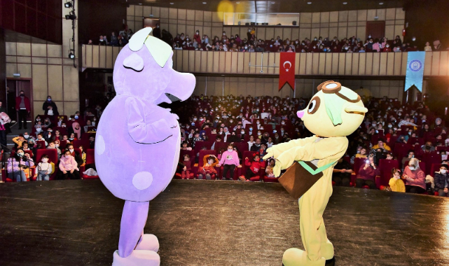 Yıldırım Belediyesi çocukları tiyatro ile buluşturuyor