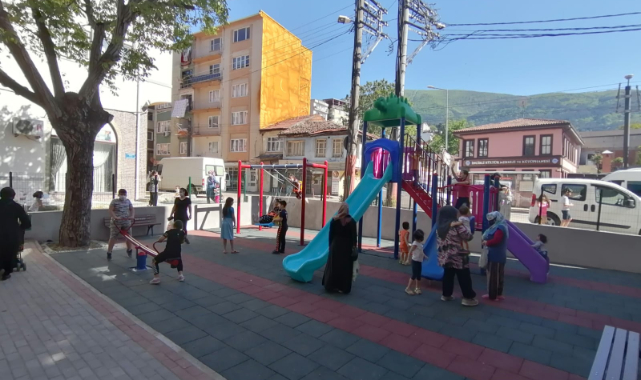 Yıldırım'da parklar yenileniyor