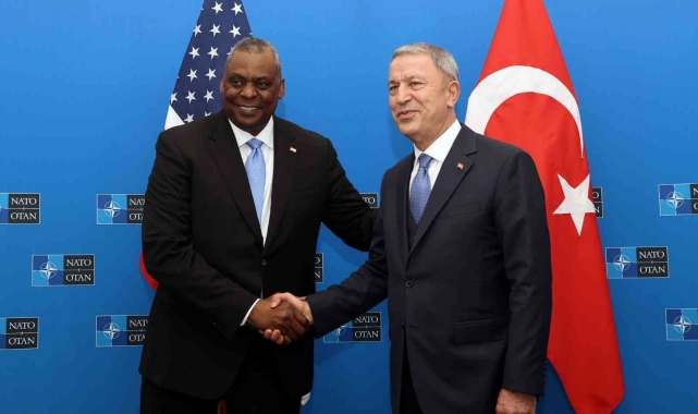 Bakan Akar, ABD Savunma Bakanı Austin ile görüştü