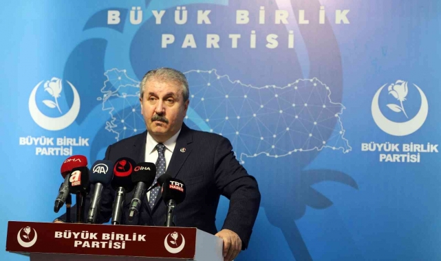 BBP lideri Destici: " Bu metin üzerinde bile uzlaşamayacaklar"
