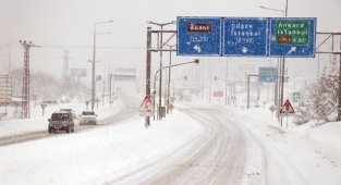 Bolu'da okullara 1 günlük kar tatili
