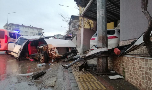 Bu otomobilden sağ çıktılar !