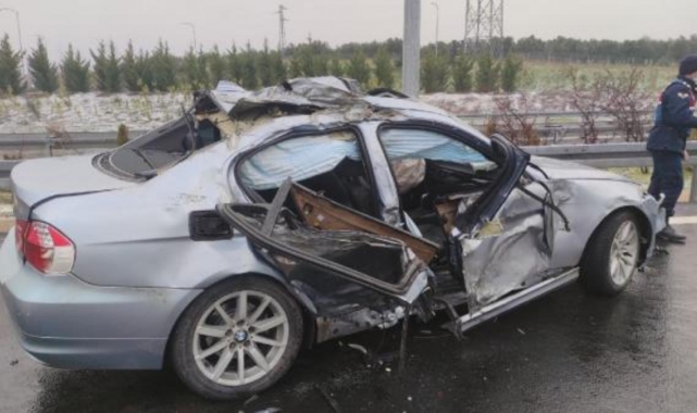 Bursa'da feci kaza:1 kişi öldü, 3 kişi yaralandı