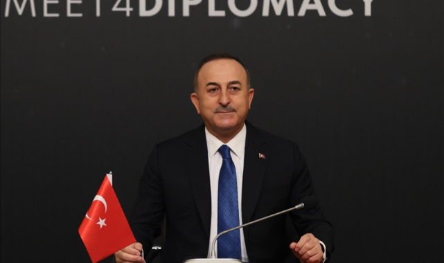 Dışişleri Bakanı Çavuşoğlu: İnsani koridorların hiçbir engelle karşılaşmadan açık tutulması gerektiğini vurguladık