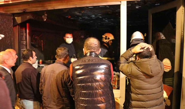 Edirne'de çıkan yangın sonrası iş yeri kullanılamaz hale geldi