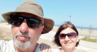 Atatürkçü Düşünce Derneği Karacabey eski Şube Başkanı eşini öldürdü, kendisi de intihara kalkıştı