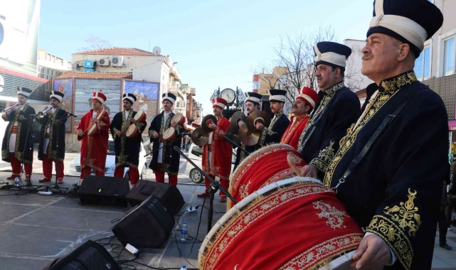 Fatih Sultan Mehmet'in İstanbul'a fethe çıkış yıldönümü törenle kutlandı