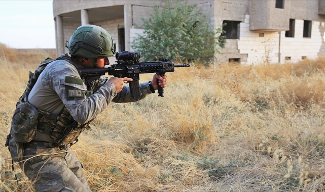 Fırat Kalkanı bölgesinde 12 terörist etkisiz hale getirildi