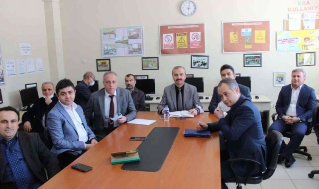 İlçe Milli Eğitim Müdürü başkanlığında okul müdürleri istişare toplantısı yaptı
