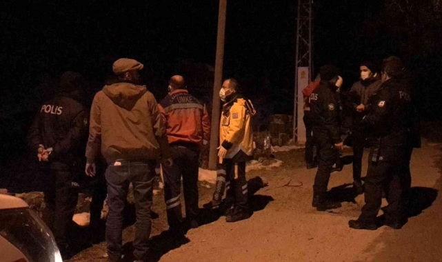 İntihara kalkışan üniversite öğrencisi genç kızı polis ekipleri ikna etti