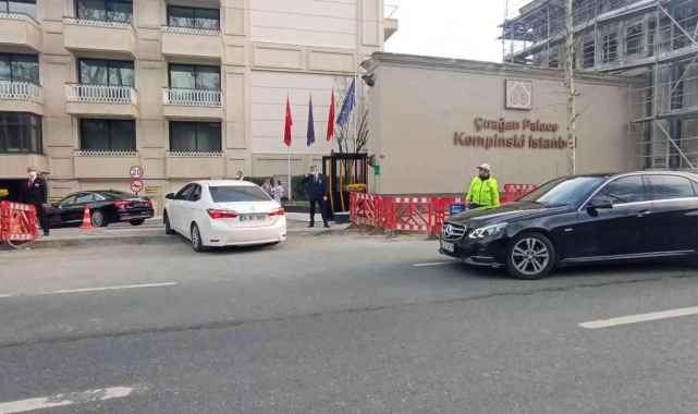 İstanbul'a gelen Rus heyeti Çırağan Sarayı'nda