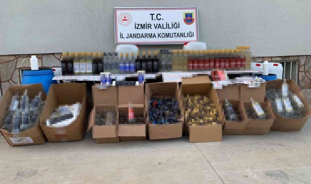İzmir'de sahte içki imalathanelerine baskında 7 gözaltı