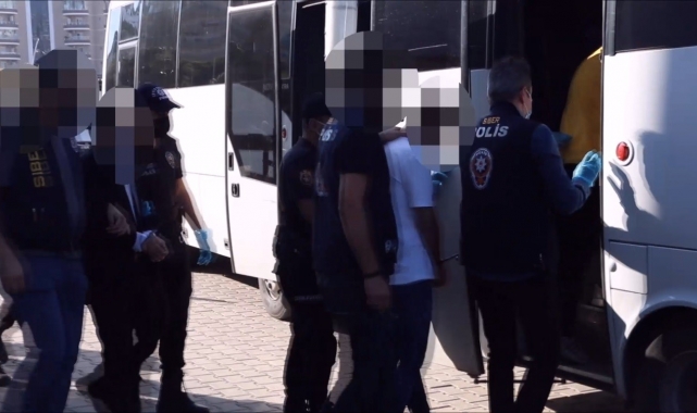 Mersin merkezli 3 ilde dolandırıcılara şafak operasyonu: 7 gözaltı
