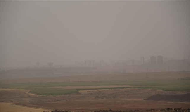 Meteorolojiden bazı bölgelerde kuvvetli rüzgar, fırtına ve toz taşınımı uyarısı