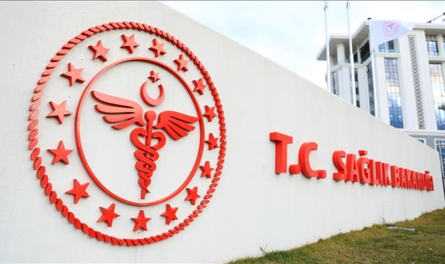 Sağlık Bakanlığına alınacak 10 bin sözleşmeli sağlık personeli için tercih süreci başladı
