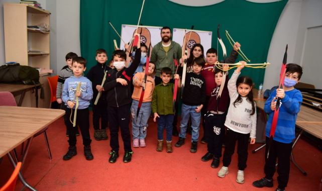 Yıldırım’da çocuklara ücretsiz okçuluk eğitimi
