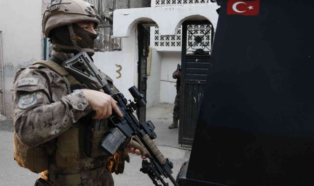 Adana'da terör örgütü DEAŞ'a şafak operasyonu