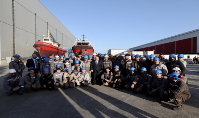 Bakan Varank, Yalova'da römorkör teslimi ve denize indirme töreninde konuştu