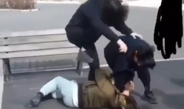 Bursa'da genç kıza saldıran abla ve kardeşi yakalandı