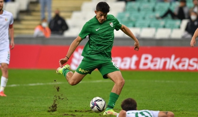 Bursaspor'da Hasan Sabri Karaca en az 6 ay yok!