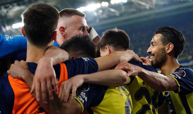 Fenerbahçe, 4 maç sonra evinde Galatasaray'ı yendi