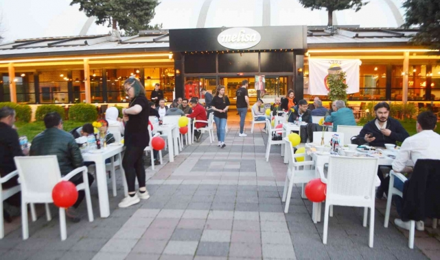 Galatasaraylılar iftarda bir araya geldiler
