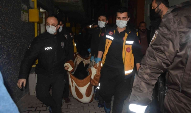 Genç kadın evinde ölü bulundu