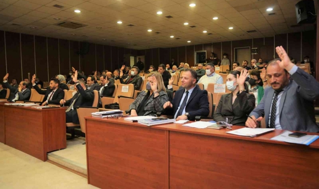 İş yerlerinde Türkçe isim kullanılması oy birliğiyle kabul edildi