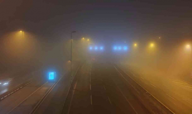 İstanbul sise gömüldü