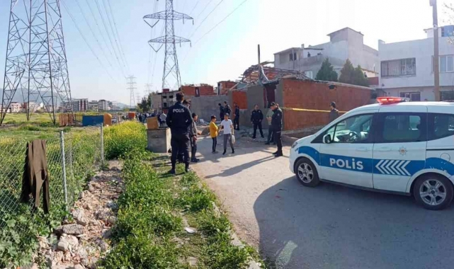 İzmir'de pompalı tüfekle vurulan kişi hayatını kaybetti