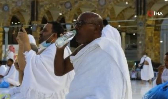 Kabe ve Medine'de 2 yıl sonra iftar heyecanı