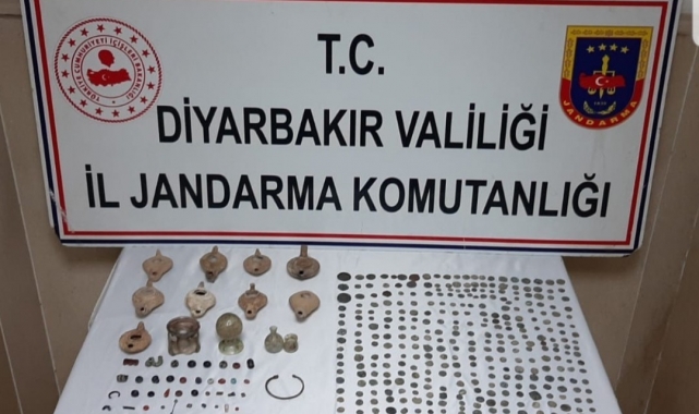 Tarihi eserleri 500 bin TL'ye satmak isterken suçüstü yakalandılar
