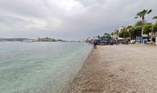 Bodrum'da sahiller boş kaldı