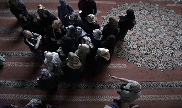 Bursa'nın simgesi Ulu Cami telefon uygulamasıyla rehbersiz gezilebiliyor
