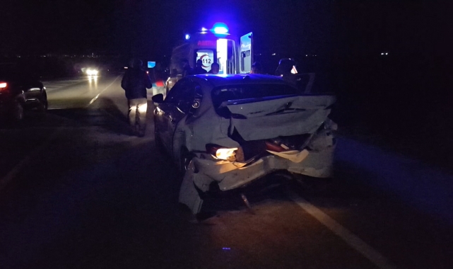 Edirne'de aşırı alkolü sürücü bayram dönüşüne geçen aileye çarptı: 3 yaralı