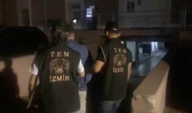 İzmir merkezli 26 ildeki FETÖ operasyonunda 44 gözaltı