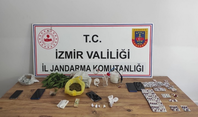 Jandarmadan uyuşturucu tacirlerine darbe