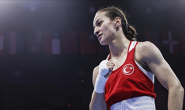 Milli boksör Buse Naz Çakıroğlu dünya şampiyonu oldu