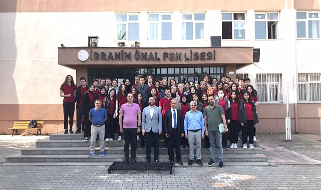 Mustafakemalpaşa Belediyesi'nden YGS'ye hazırlanan öğrencilere destek