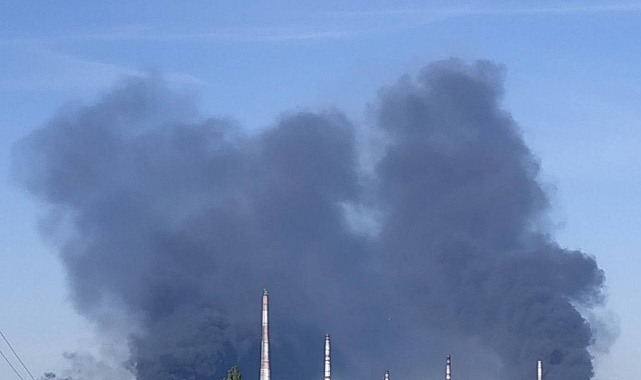 Rus ordusu Ukrayna'da petrol rafinerisini vurdu