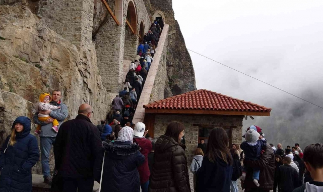 Sümela'ya bayramda ziyaretçi akını