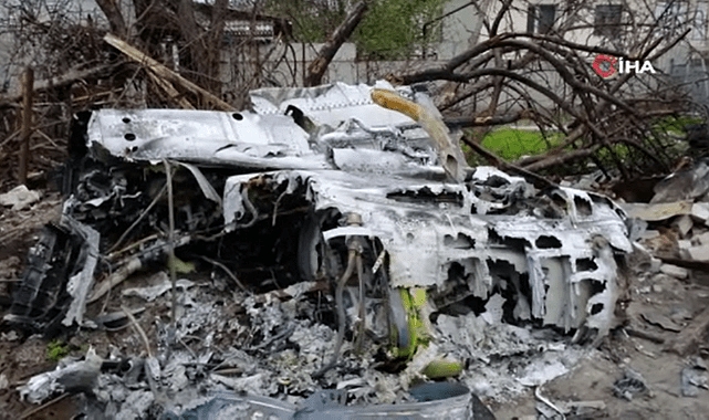 Ukrayna'da düşürülen Rus uçağının enkazı görüntülendi