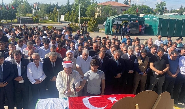 Abdullah Çatlı'nın annesi toprağa verildi