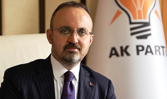 AK Partili Turan: "Eğer yanındakilerin gökyüzüne baktıklarında gördükleri helikopter değilse, UFO muydu?"