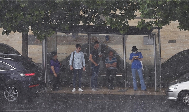 Ankara'daki ilk ve orta öğretim kurumlarında yarın eğitime bir gün ara verildi
