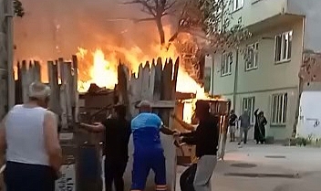Bursa'da yürekleri ağza getiren yangın
